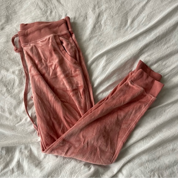 Brand new set - Picture 3 of 8